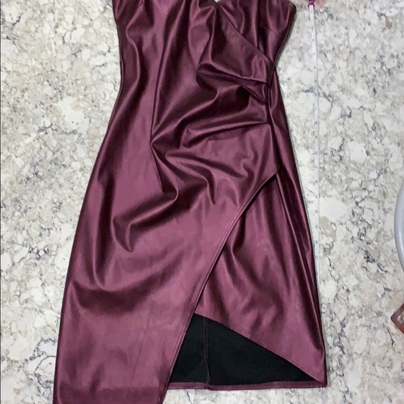 BLUEBLUSH Stunning metallic dress, assymetrical - Picture 8 of 11